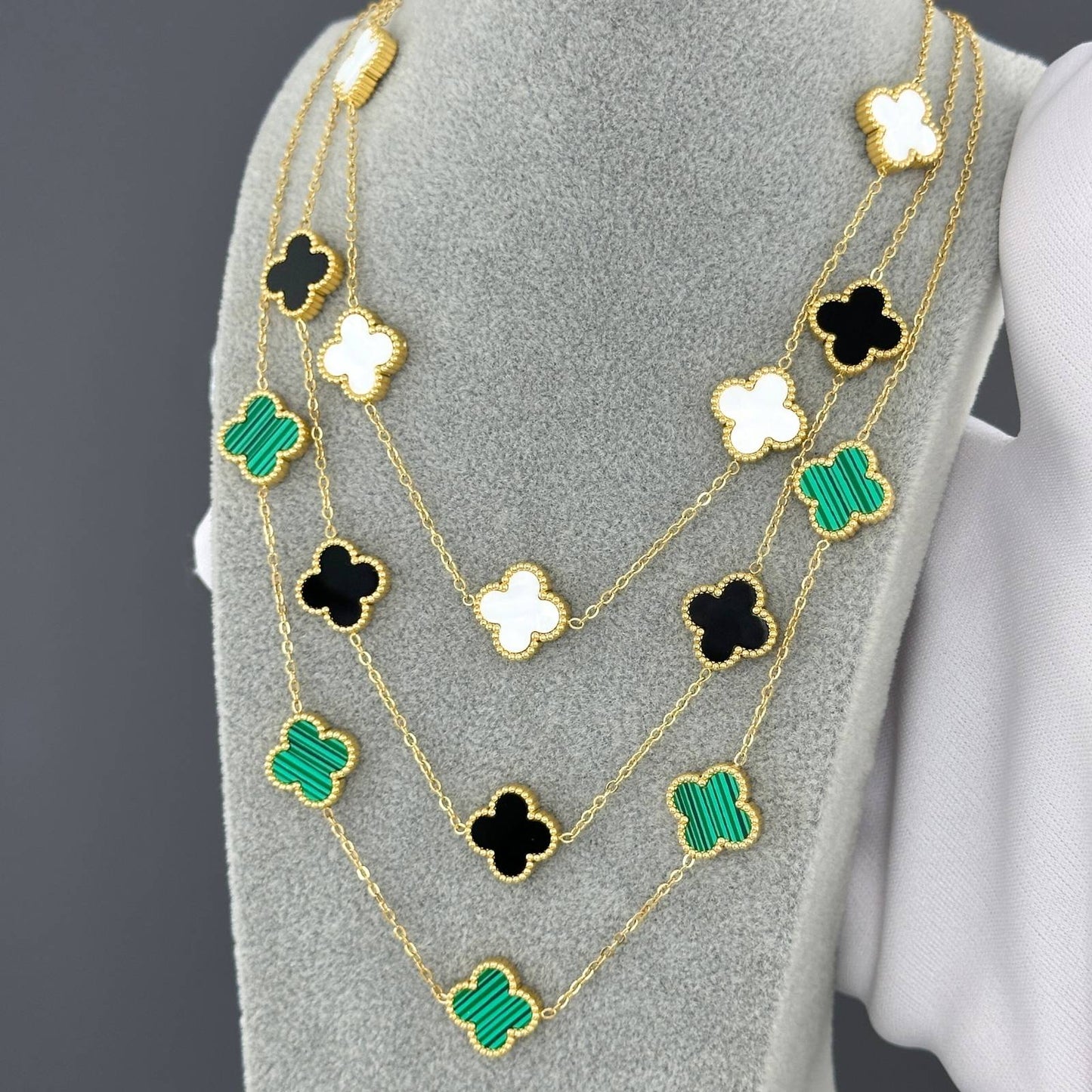 Water Resistant 18K gold plated Stainless steel Caroline necklace in gold/black