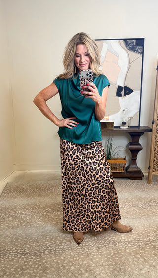 Mink Moment Satin Top In Hunter Green