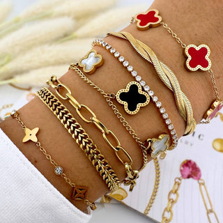 Water Resistant 18K gold plated Stainless steel Claire Bracelet in gold
