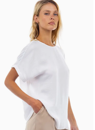 Dolman Short Sleeve Plisse Sleeve Blouse/White
