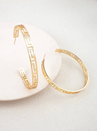 Zoe Large Hoop Earrings in Gold